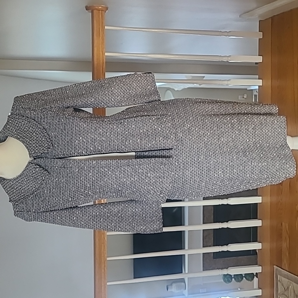 St. John Collection Navy and White Skirt Suit Size 2